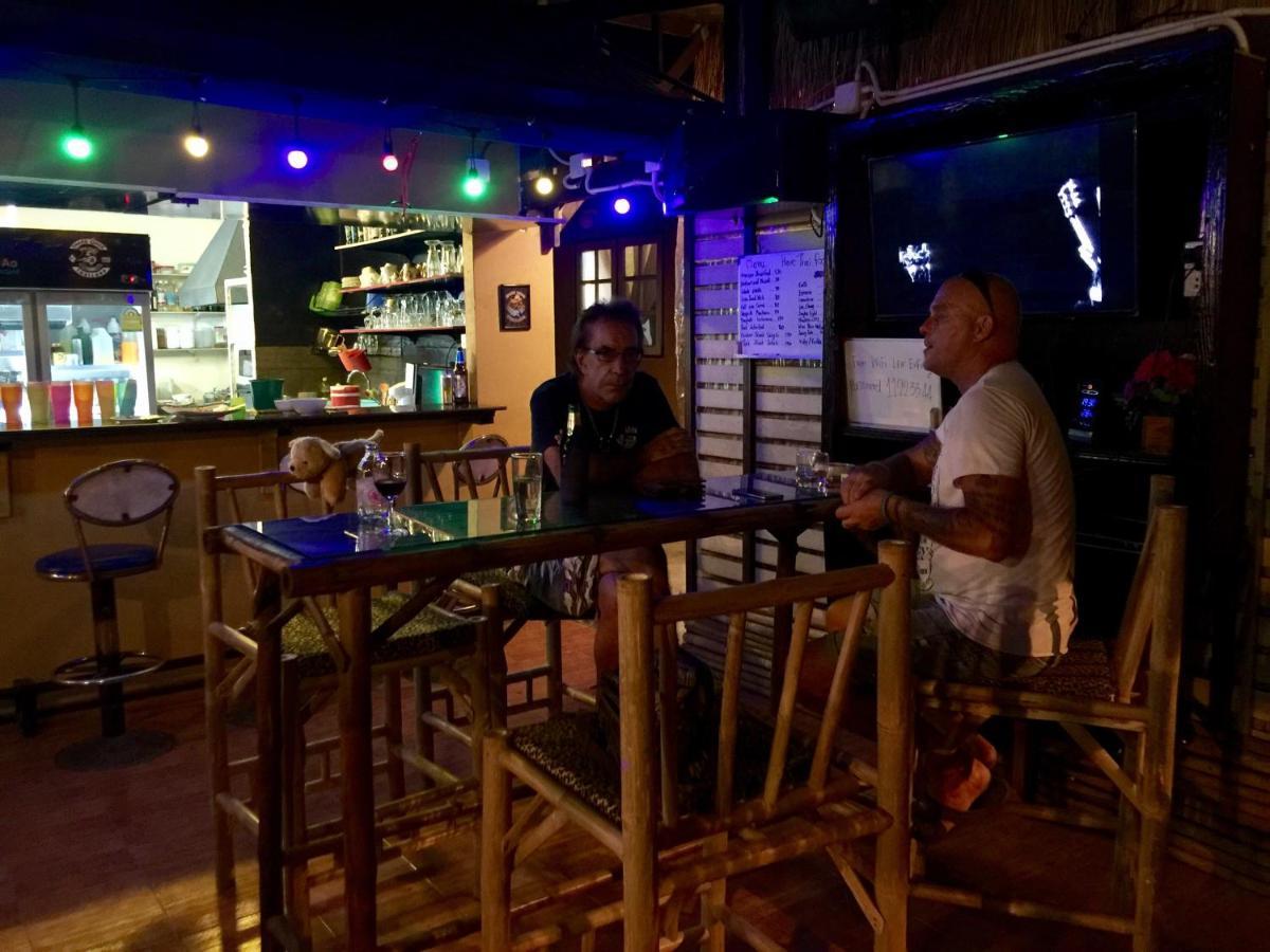 Harry'S Beach Club Ban Phe Dış mekan fotoğraf