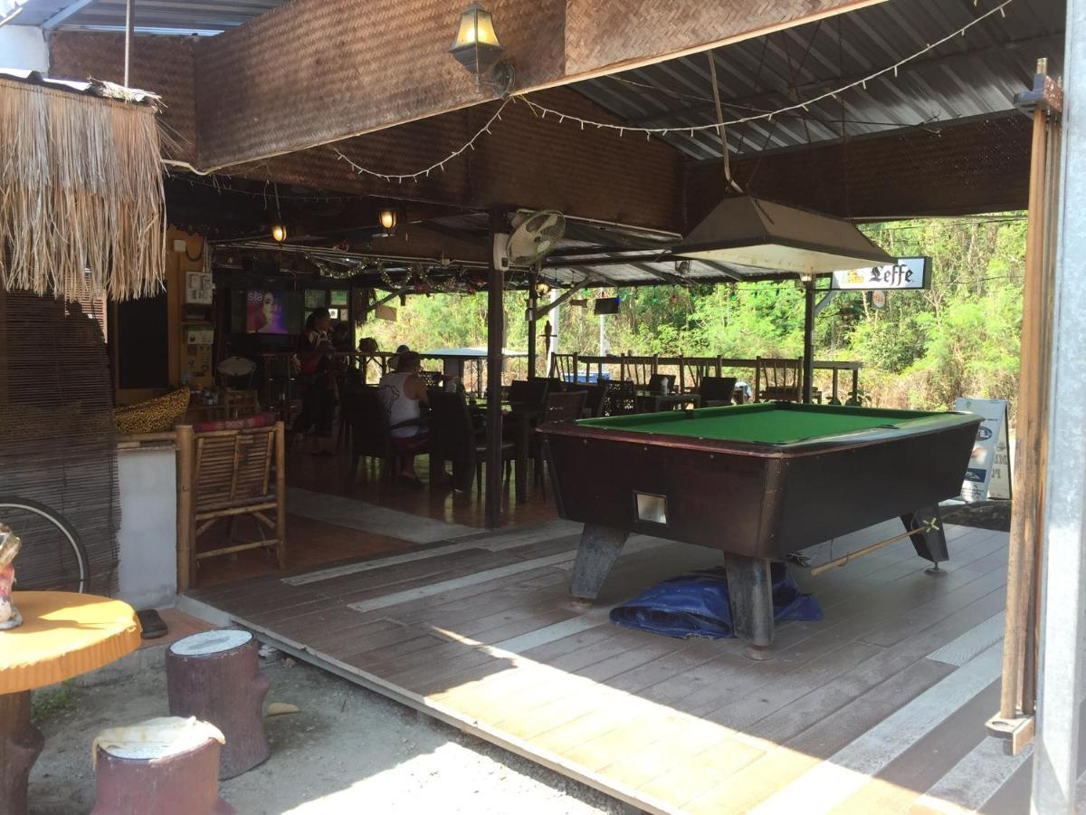 Harry'S Beach Club Ban Phe Dış mekan fotoğraf