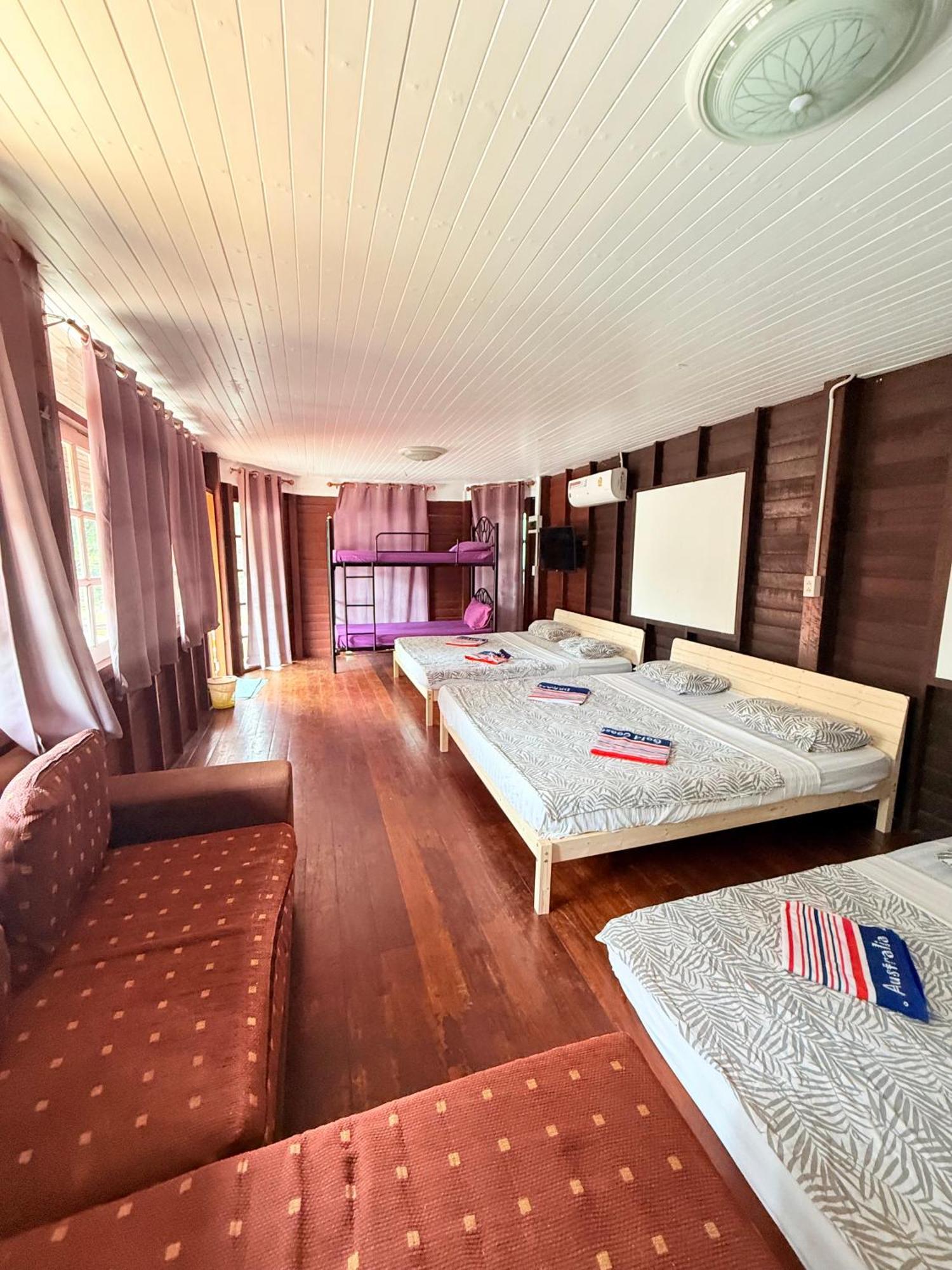 Harry'S Beach Club Ban Phe Dış mekan fotoğraf